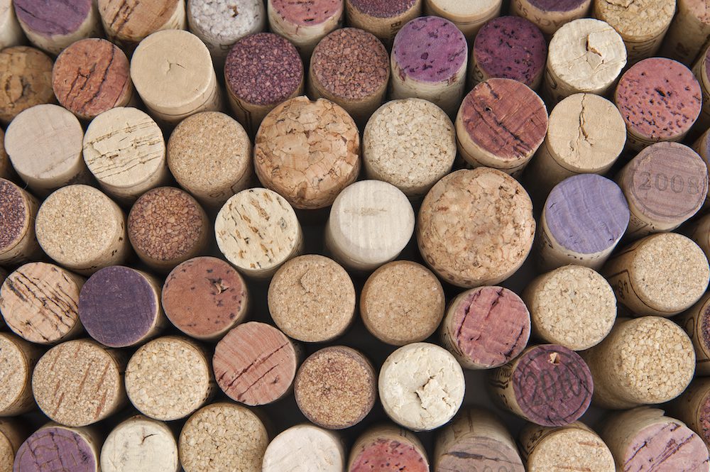 Use old wine corks for a mat