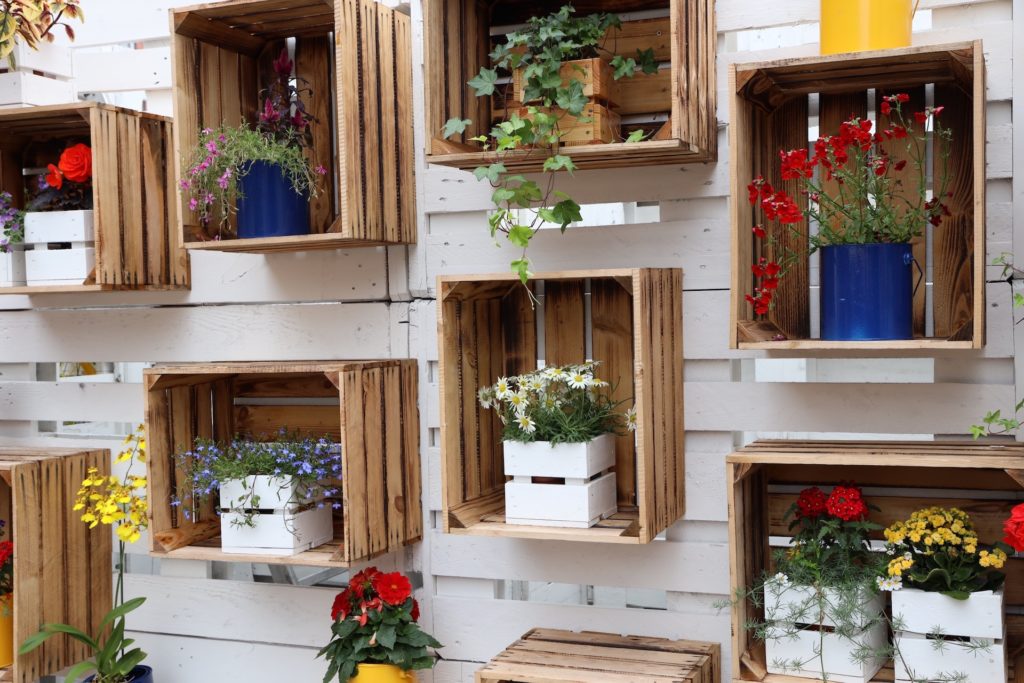 upcycled-home-decor Upcycled wooden crates as wall decor